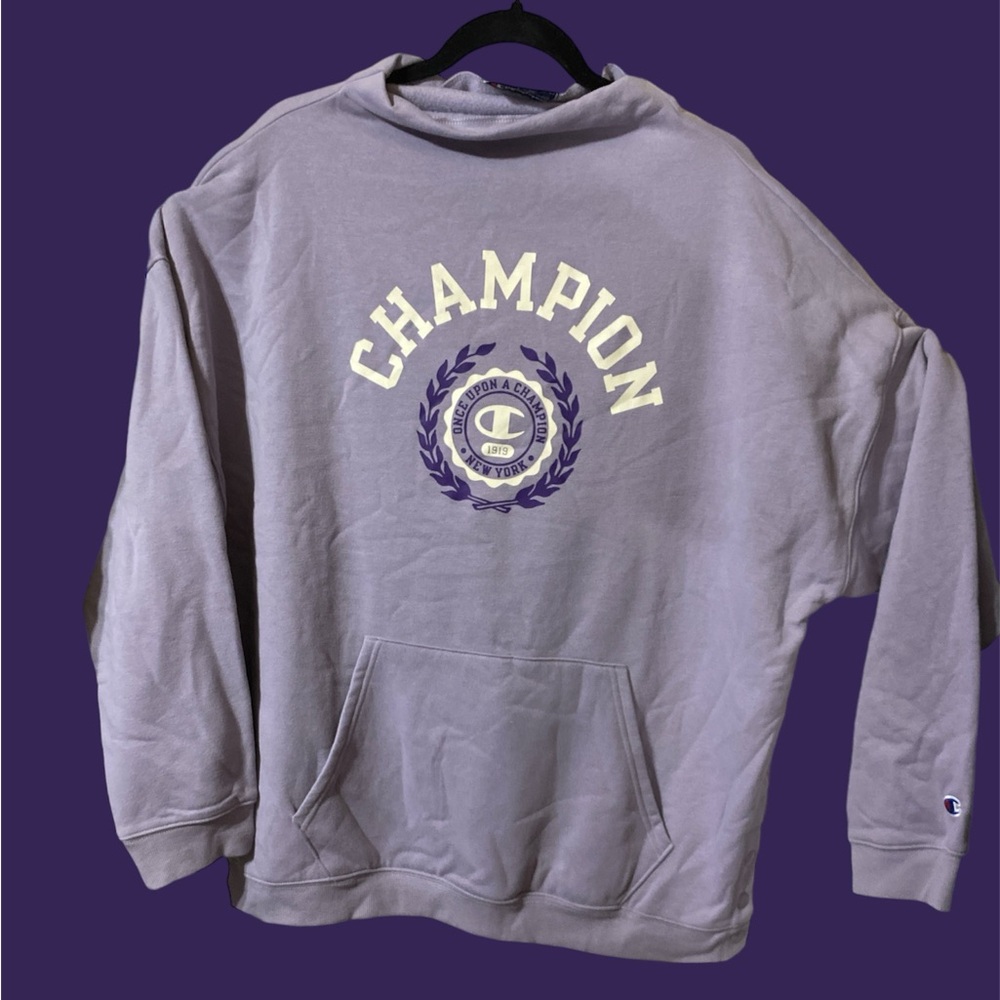 NWT Cozy & Cute Champion Sweatshirt!